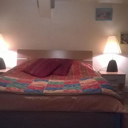 Bed and Breakfast Le Hameau Aux Escargots Bernon Zimmer foto