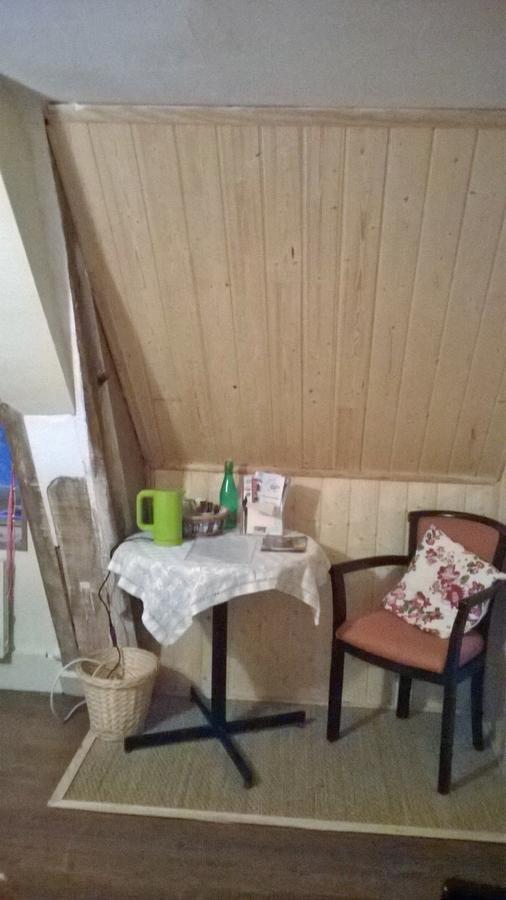 Bed and Breakfast Le Hameau Aux Escargots Bernon Zimmer foto